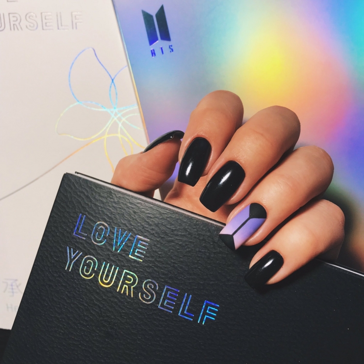 Маникюр для АРМИ BTS