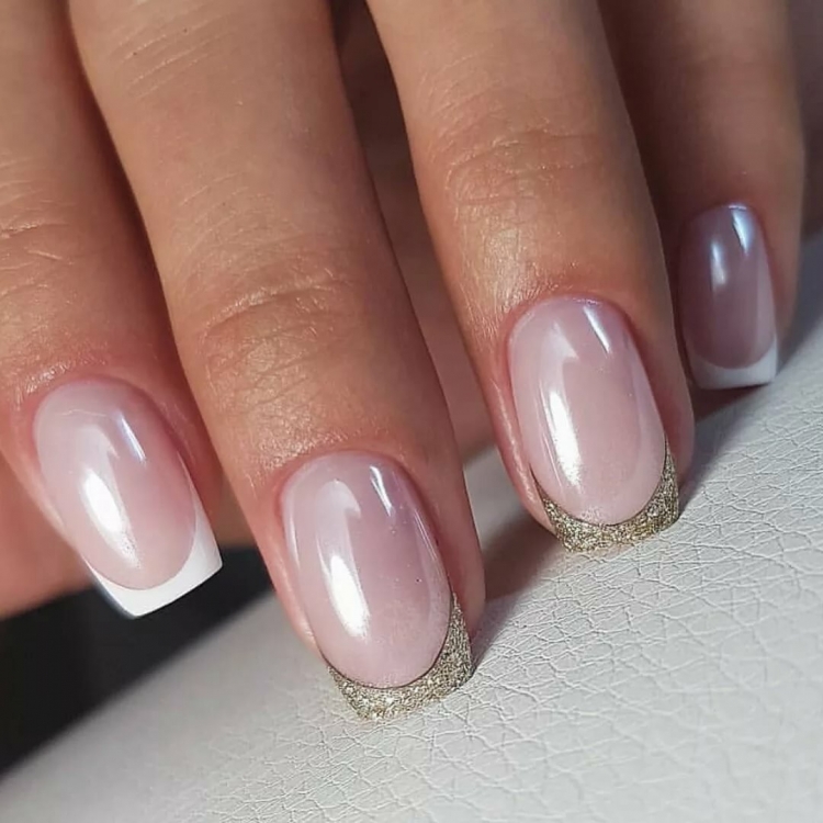 Прозрачный маникюр гель лаком