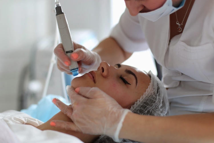 Чистка лица HYDRAFACIAL