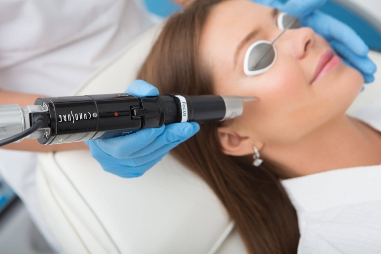 Zita Micro-Picosure Laser