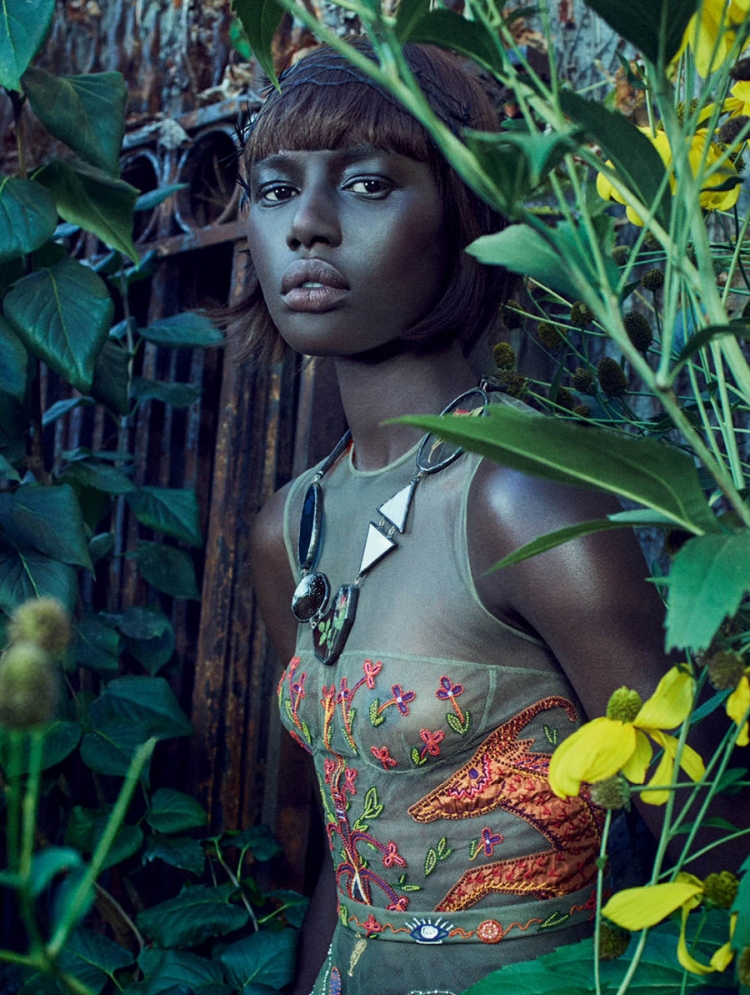Ajak Deng модель