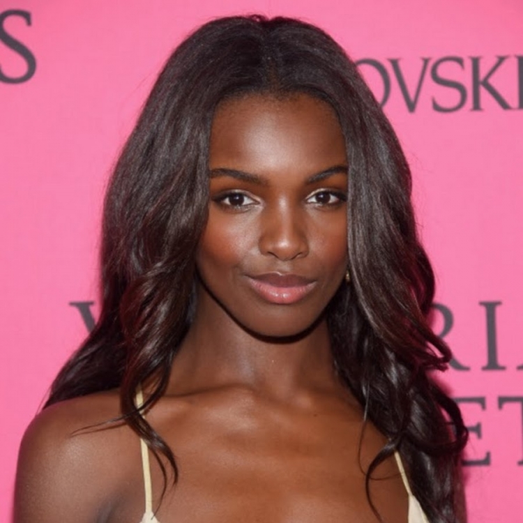 Leomie Anderson Виктория Сикрет