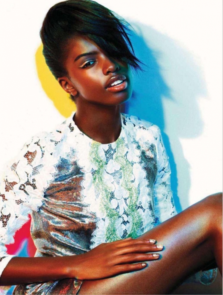 Leomie Anderson модель