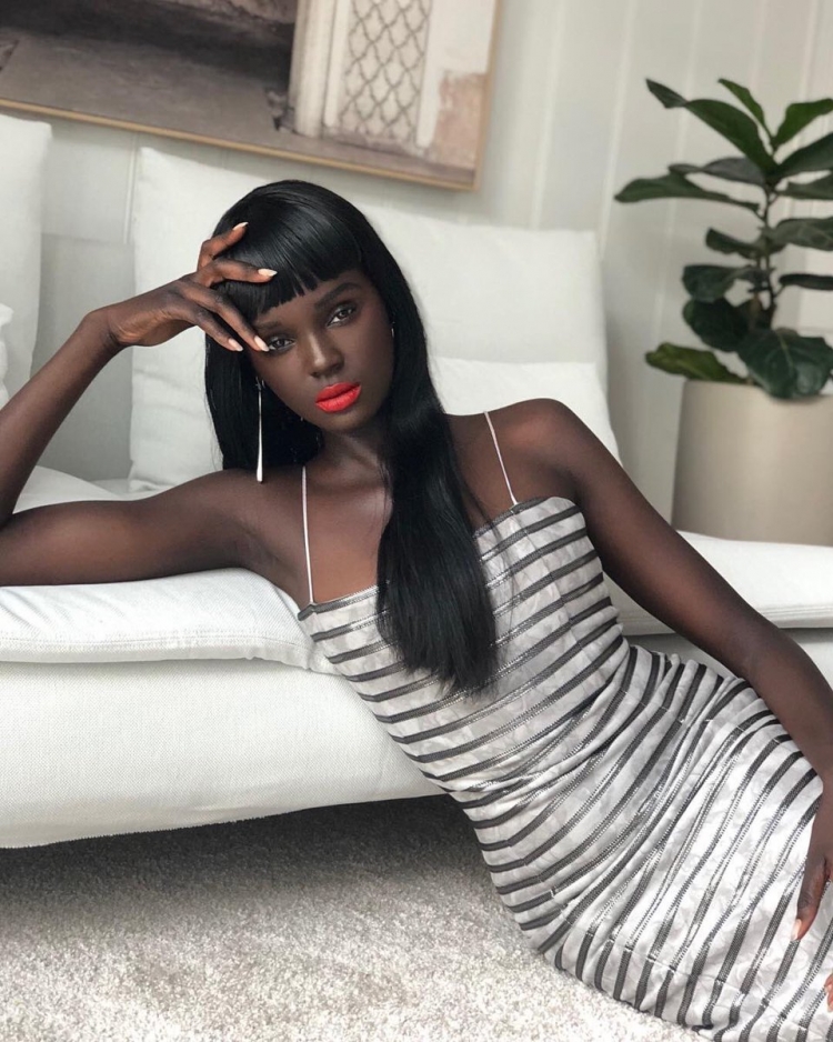 Модель даки тот (Duckie thot) из Южного Судана