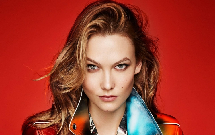 Karlie Kloss 2020