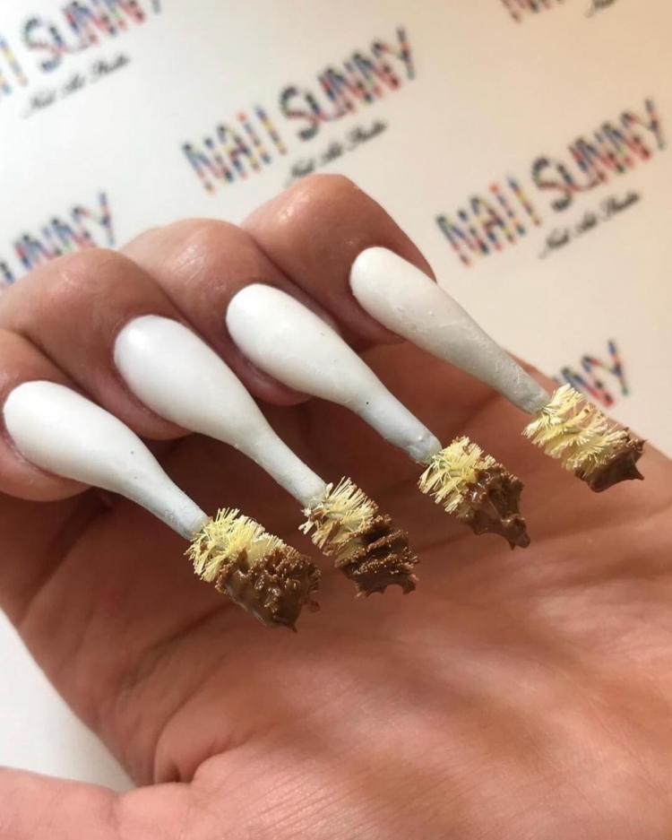 Длинные ногти