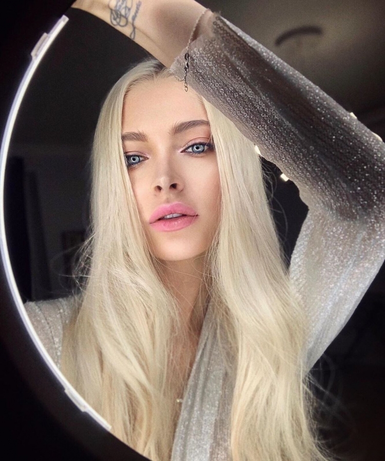 Алена Шишкова худоба