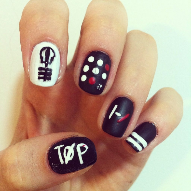 Ногти twenty one Pilots