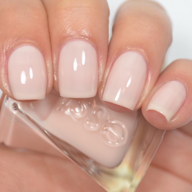 Лак Essie Sheer Fantasy