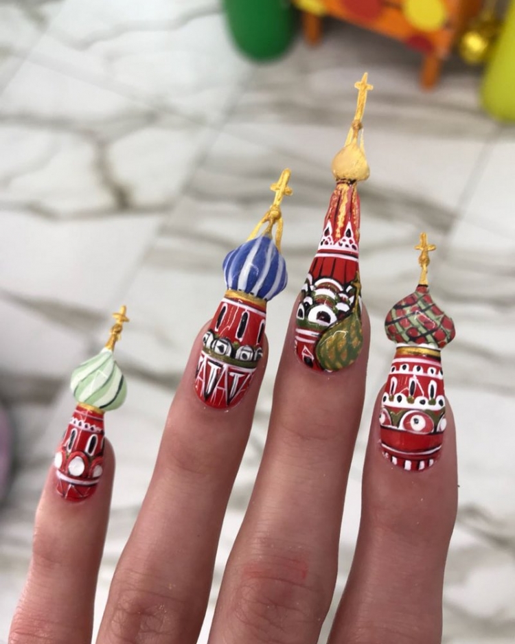 Страшный маникюр