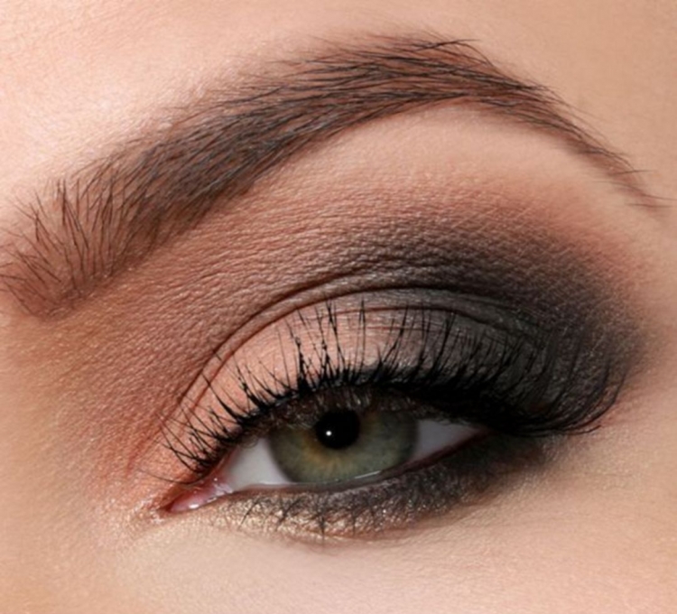 Smoky Eyes макияж для зеленых глаз
