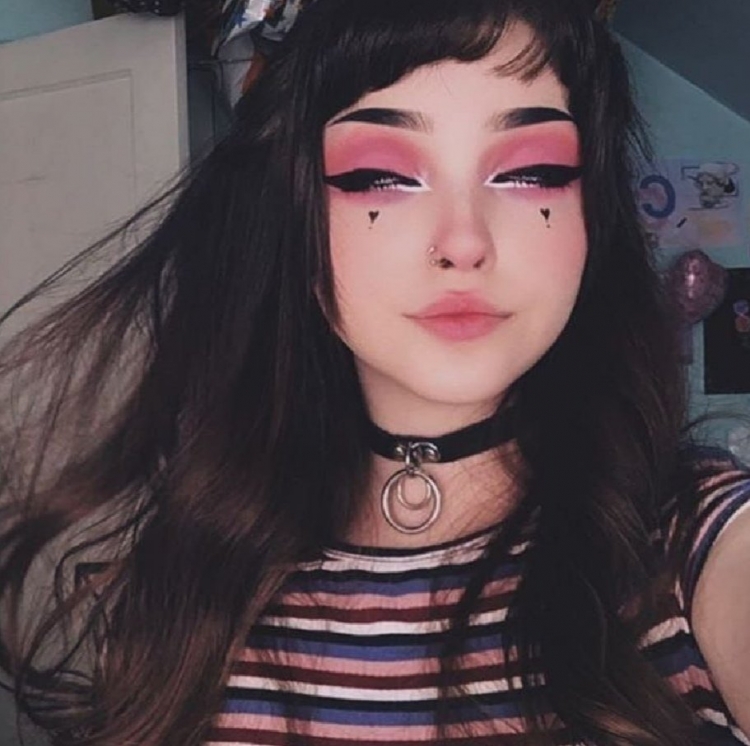 E-girl макияж