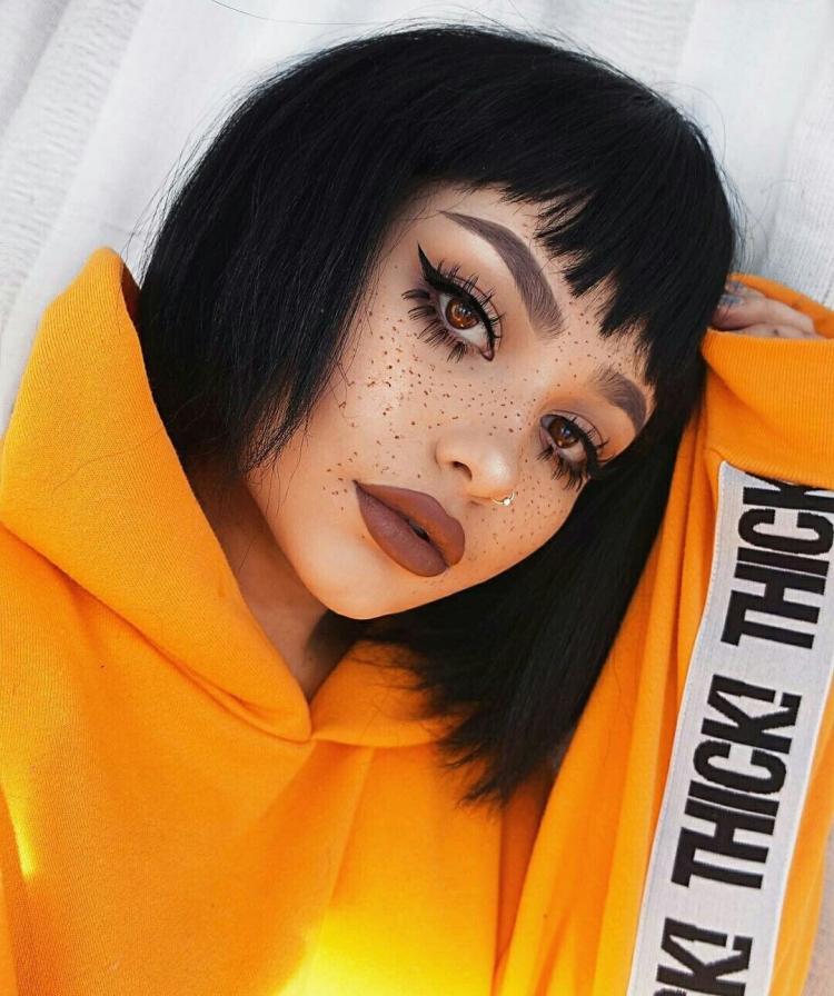 E-girl макияж