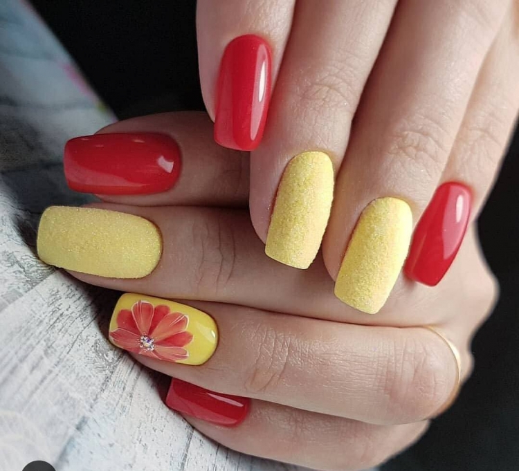 Серенеао жельыц маникюр