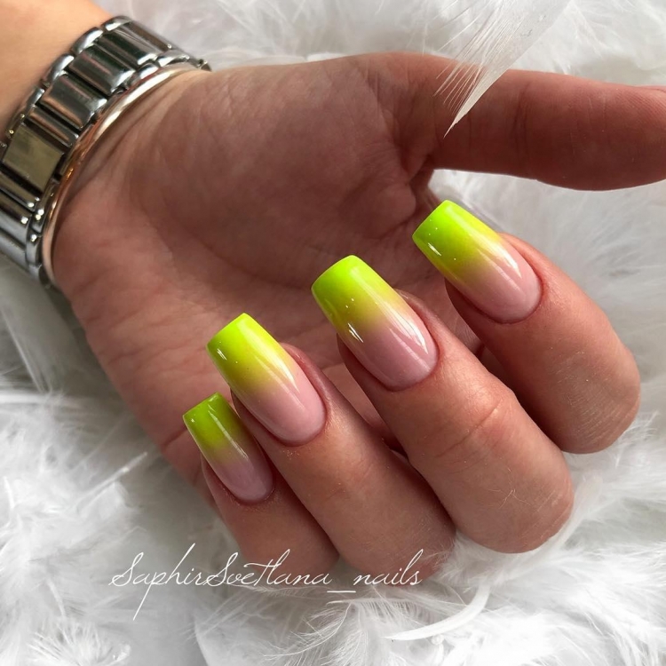 Френч кислотного цвета