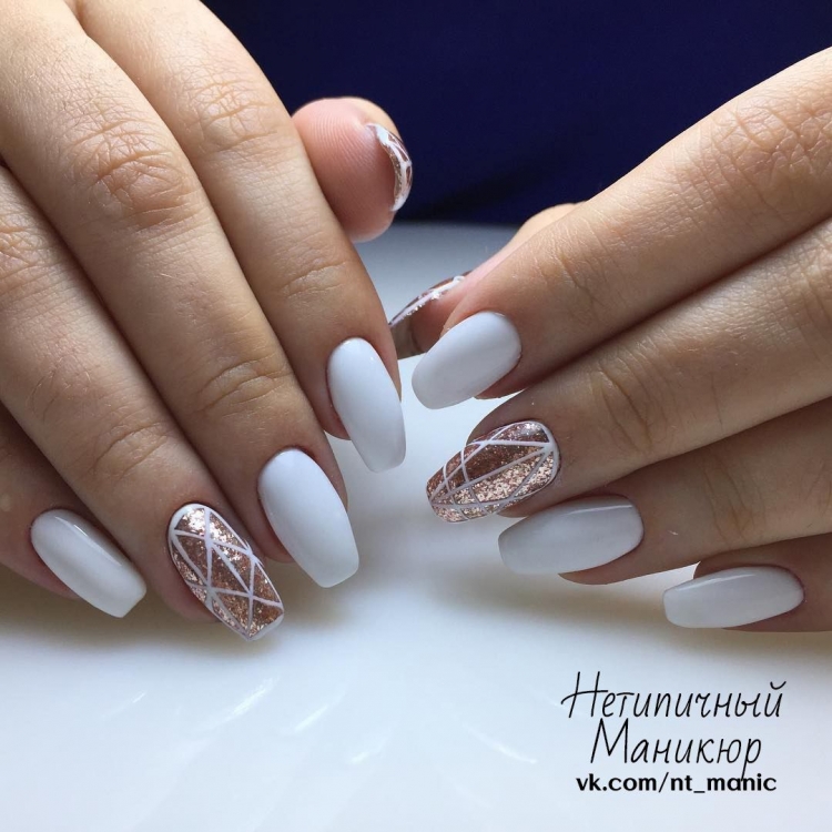 Нетипичный маникюр комбинированный