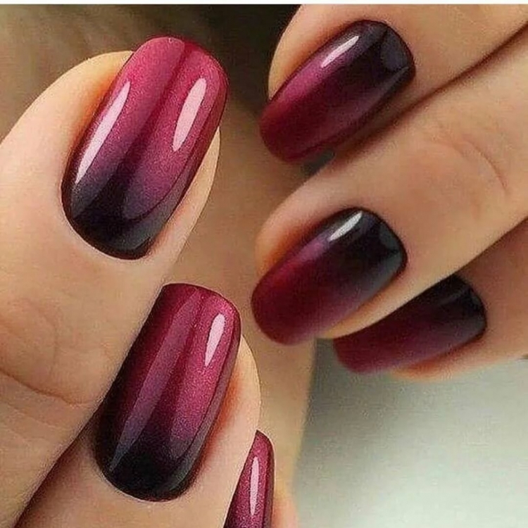Маникюр омбре