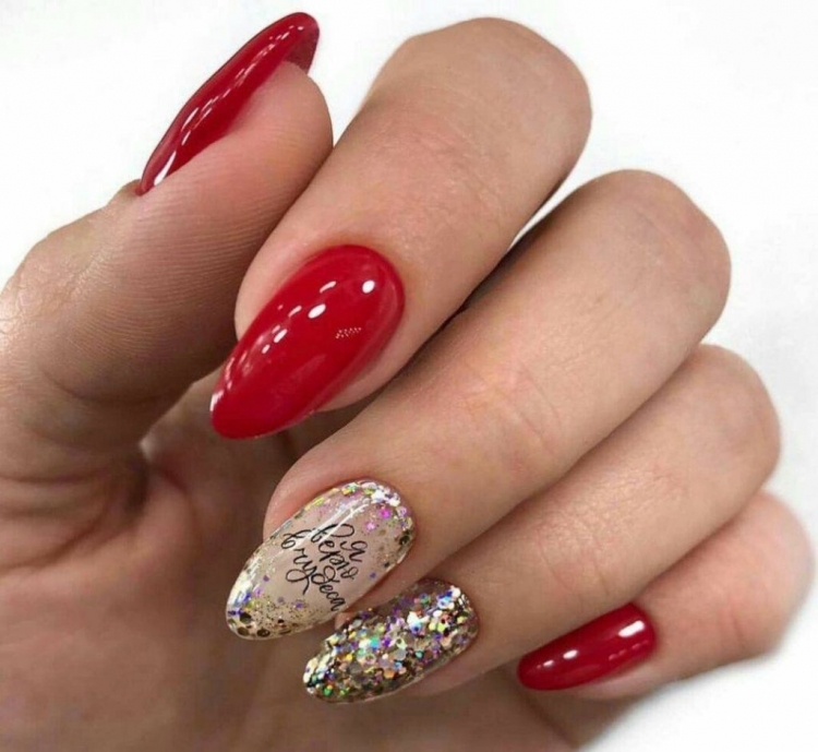 Блестящий лак Essie