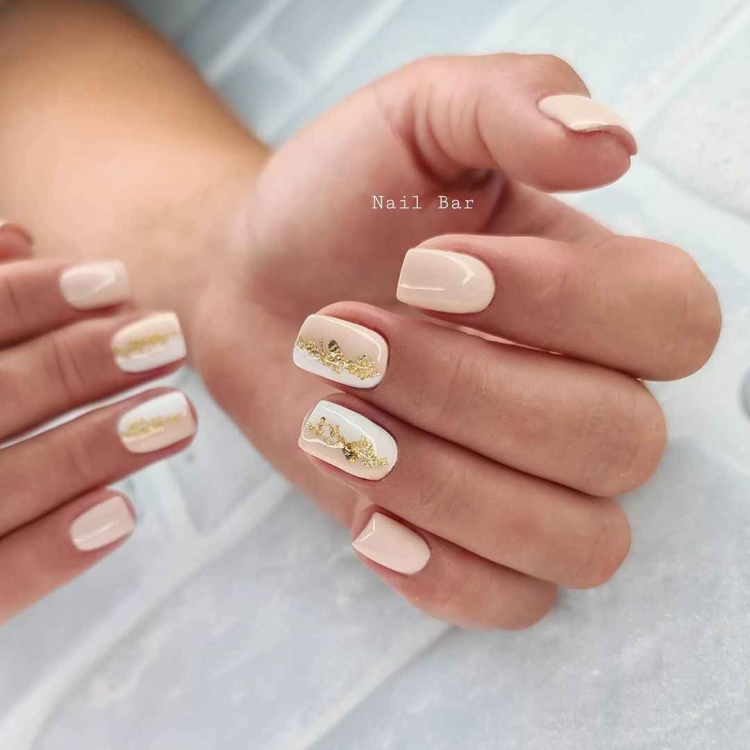 Маникюр на короткие ногти слоновая кость