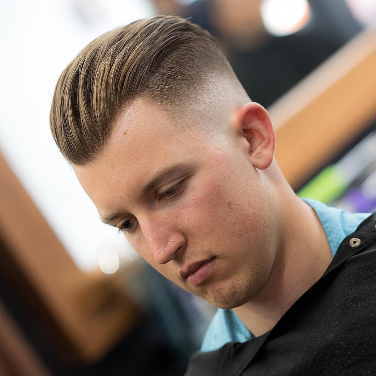Андеркат Undercut стрижка