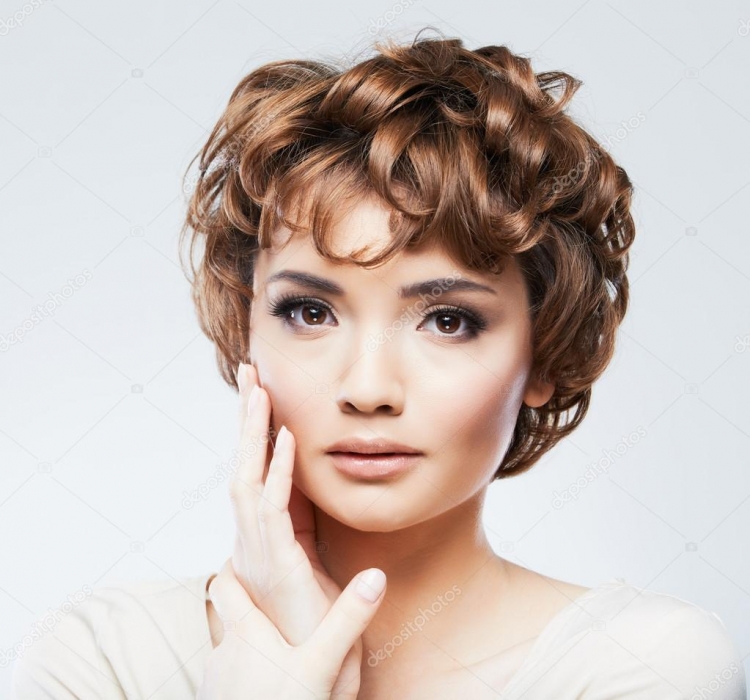 Прически на короткие волосы