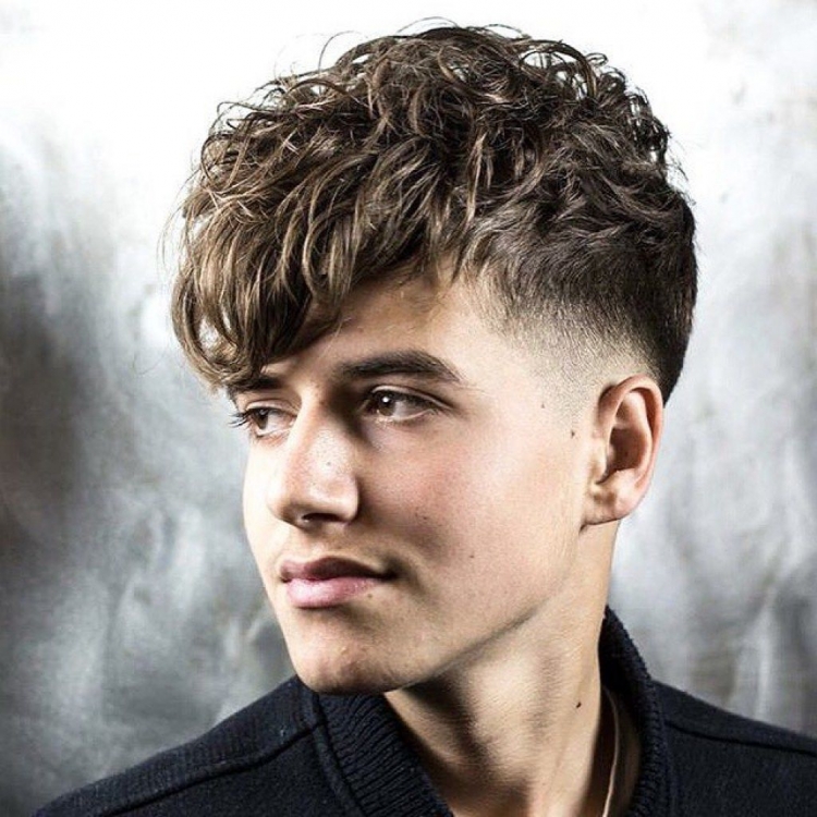 Angular Fringe стрижка