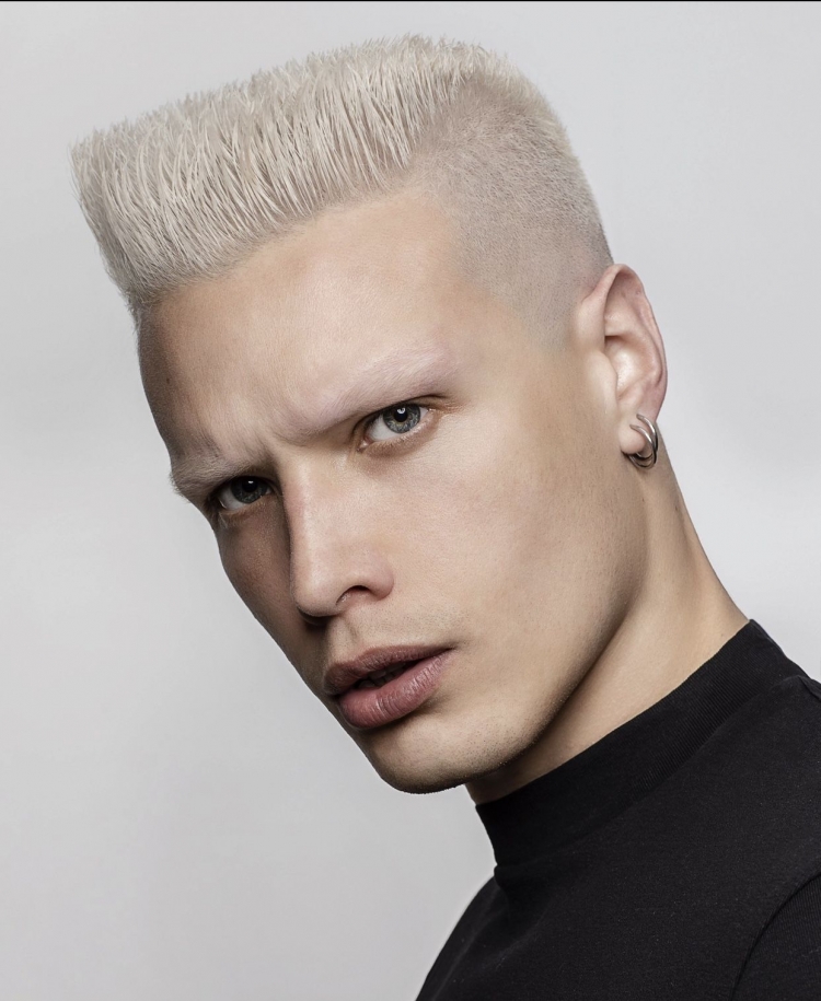 Мужская стрижка Spiky hair