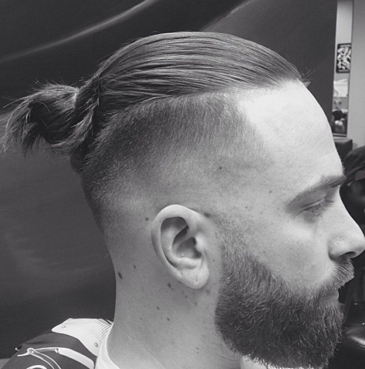 Bun Undercut мужская