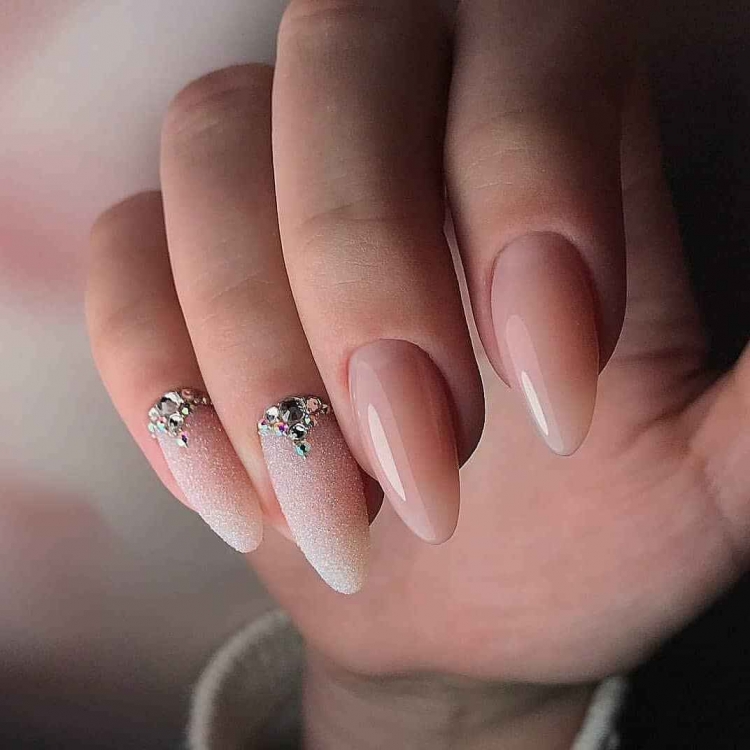Ногти для мамы невесты