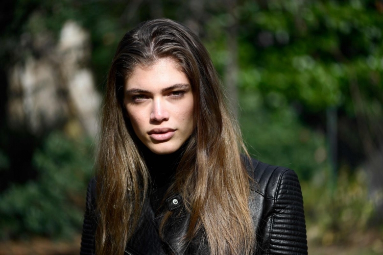 Валентина Сампайо (Valentina Sampaio)
