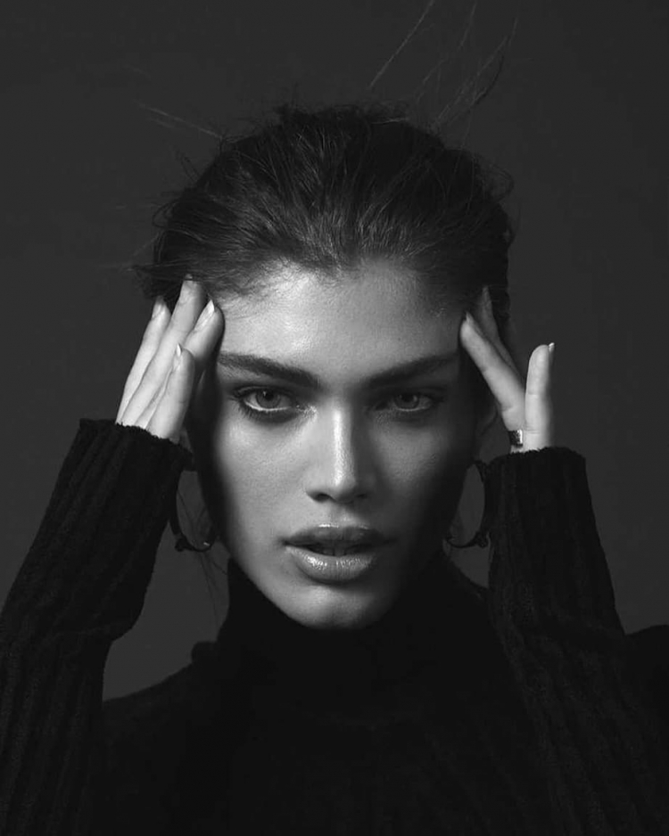 Valentina Sampaio lingerie