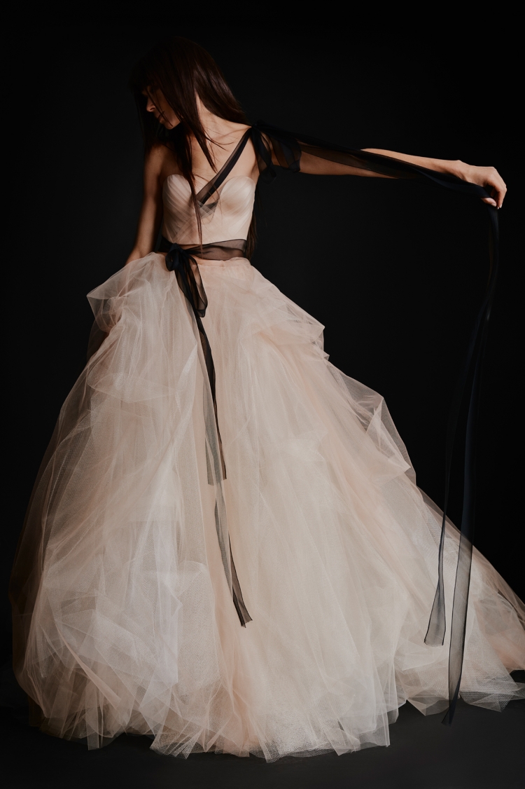 Vera Wang — Вера Вонг