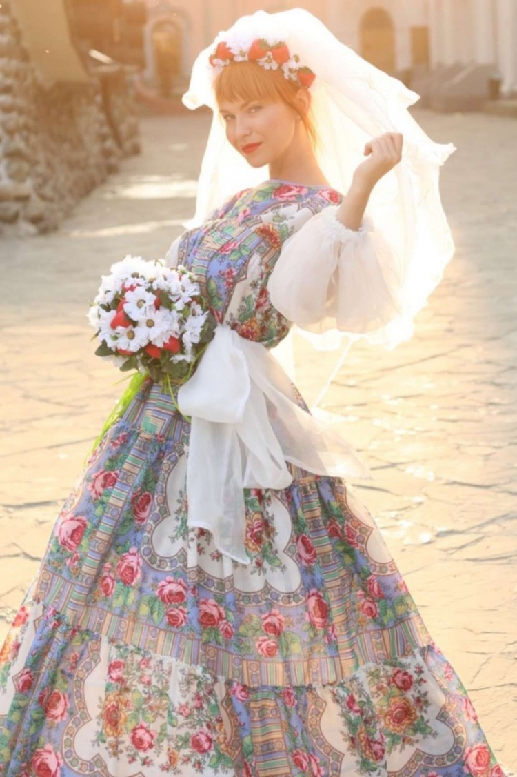 Красивые славянские платья