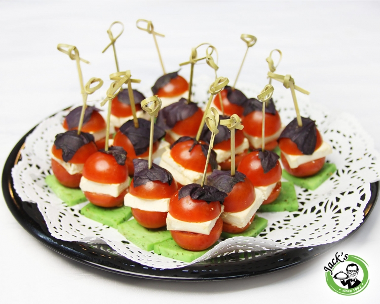 Канапе брынза черри маслины