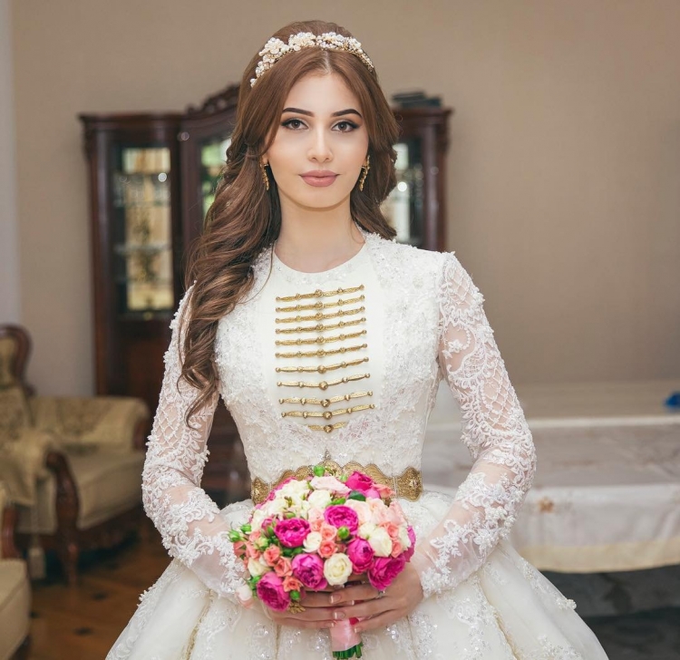 Асель Алиева чеченка