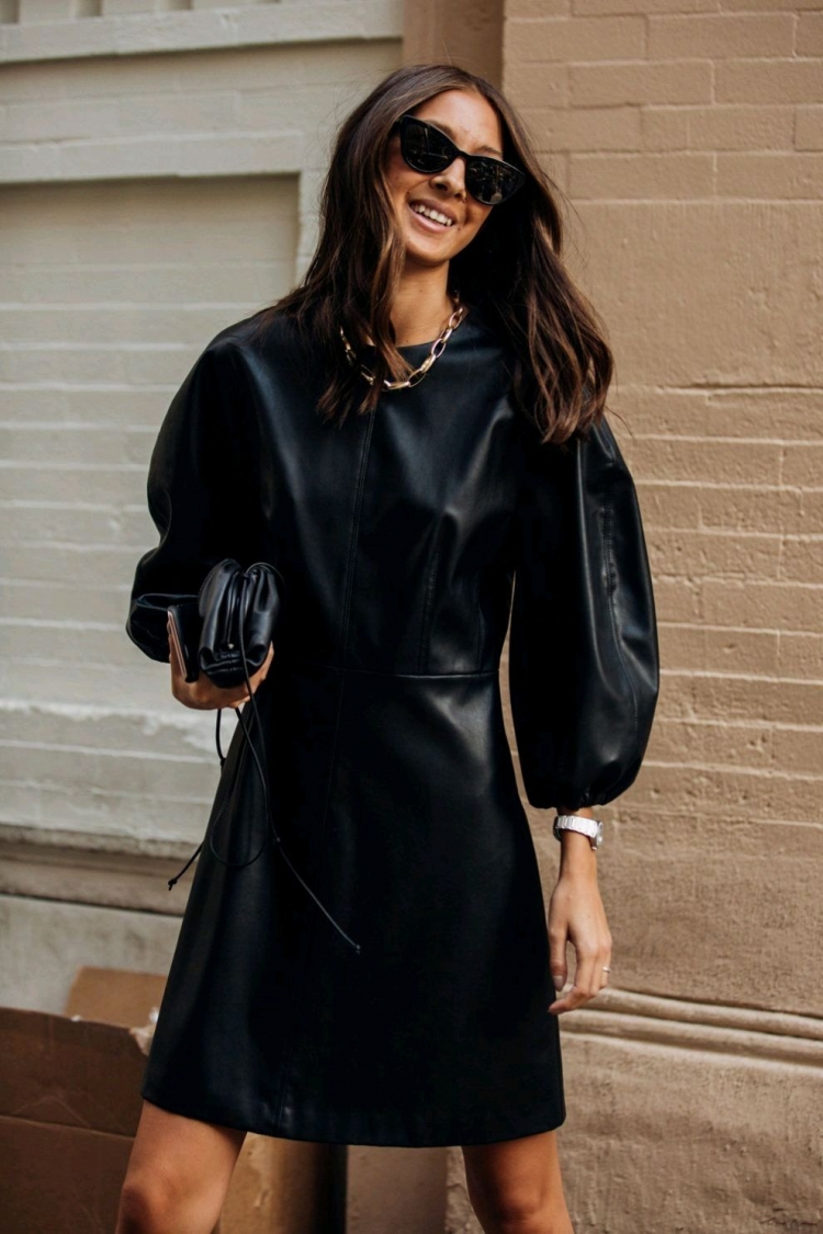Платье с рукавами буфами streetstyle 2021