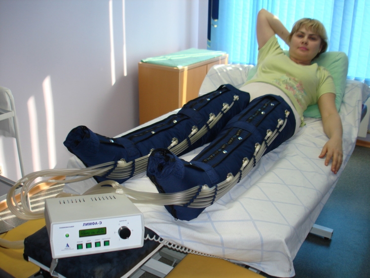 Аппарат для прессотерапии и лимфодренажа ног Light feet amg709 Gezatone (1301145)