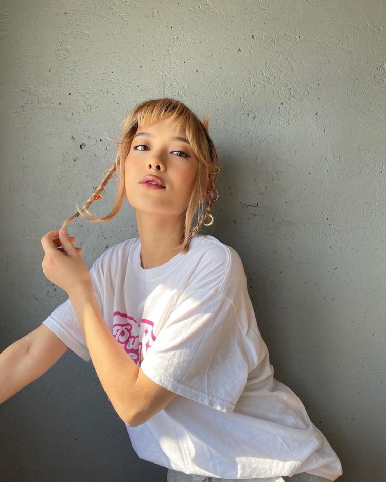 Dequine на западе