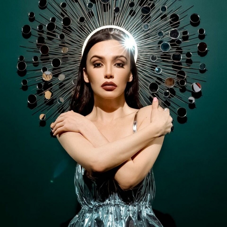 Оля Серябкина Молли