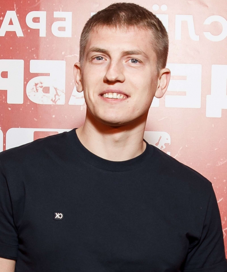 Алексей Щербаков в профиль