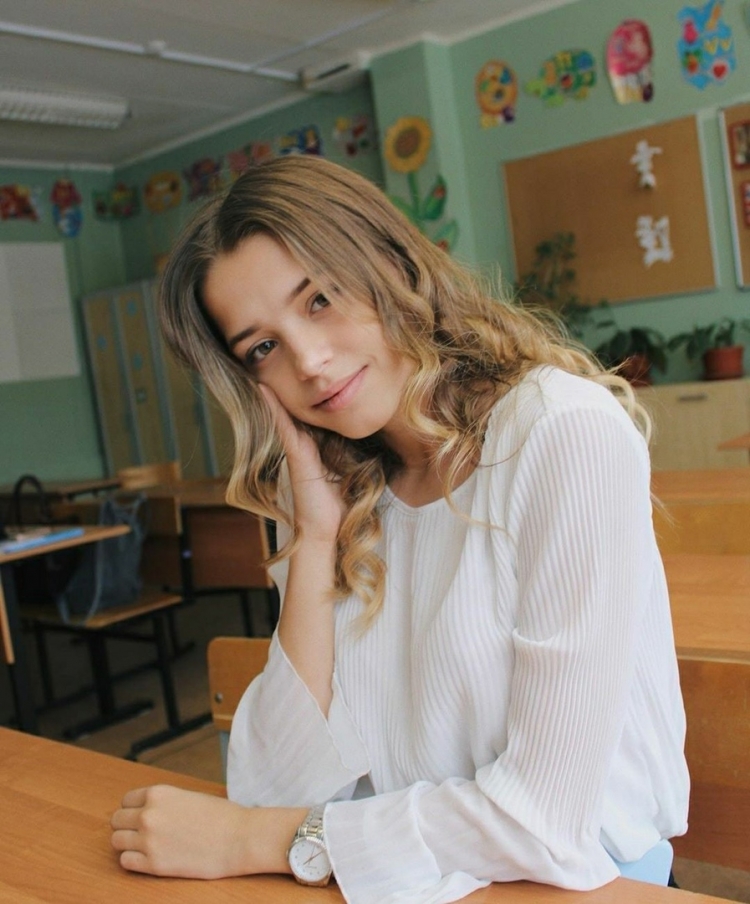 Юля гаврилина маленькая