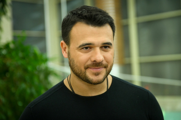Эмин певец