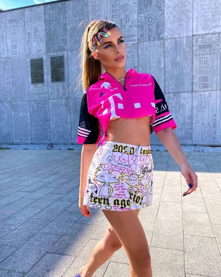 Ханна певица Анна Иванова