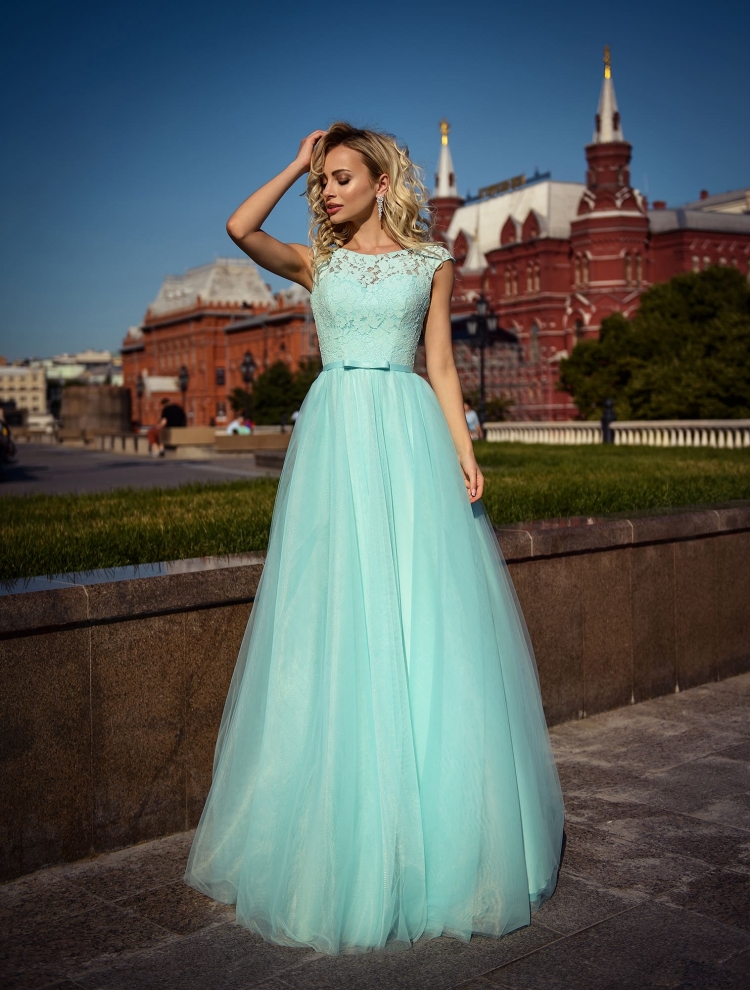 Платье мятного цвета