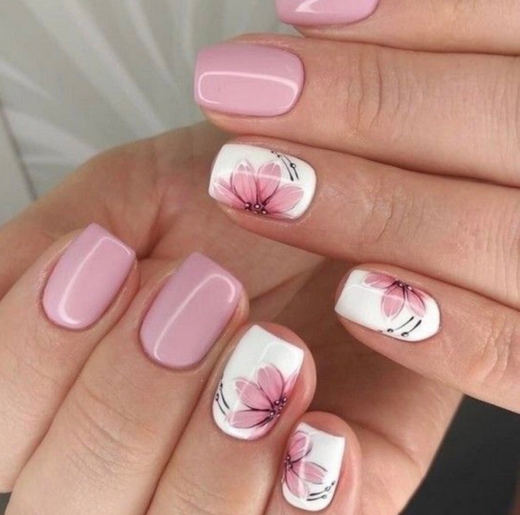 Красивый маникюр на короткие ногти