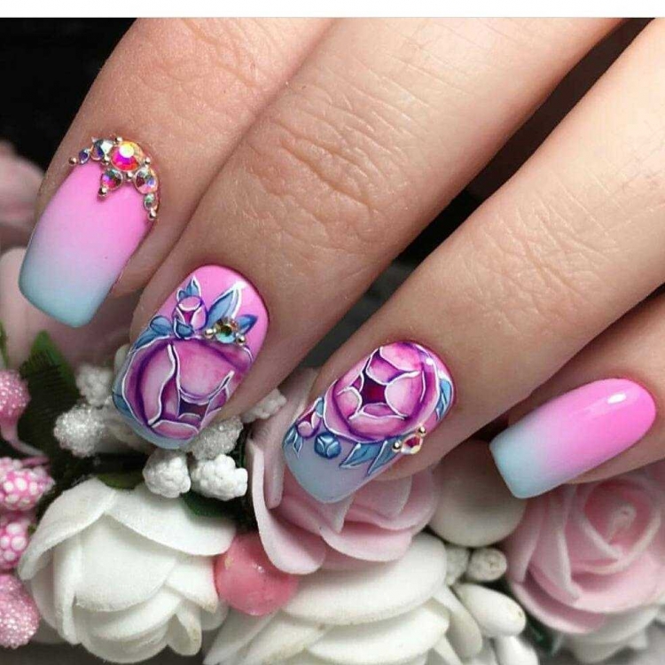 Красивый летний френч на короткие ногти